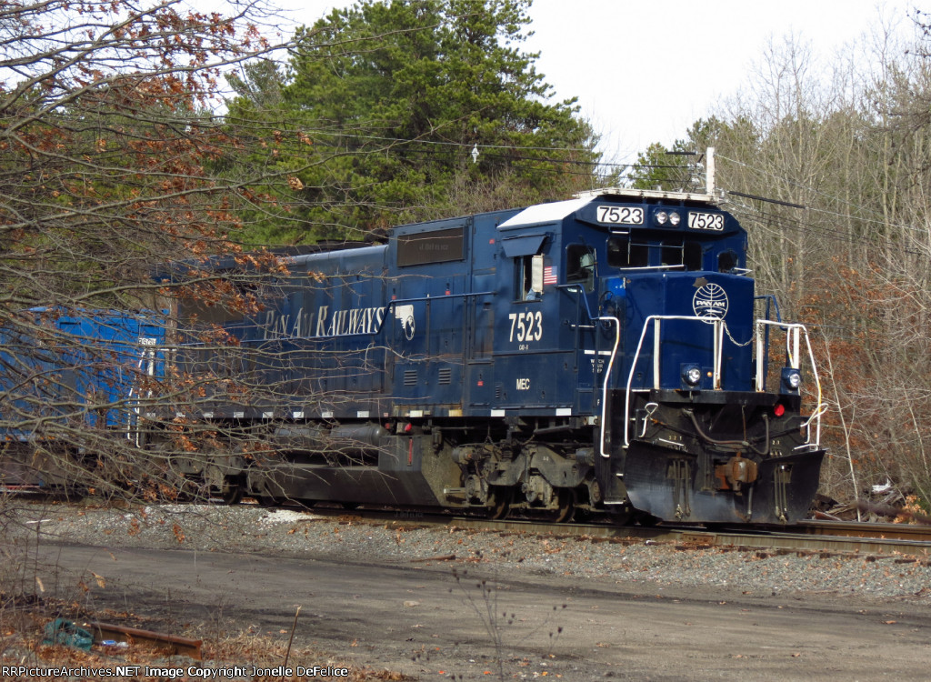 Pan Am/MEC #7523 Switching Hill Yard...